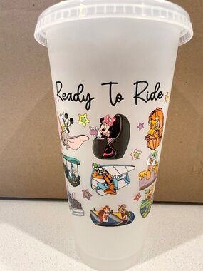 Clear plastic tumblr cup